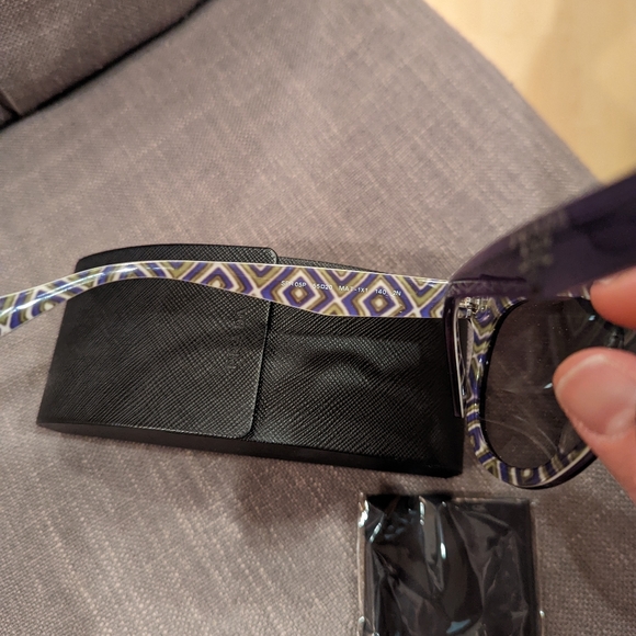 Prada Violet Hexagonal Print Blonde Cat Eye 05p Pr05ps Sunglasses - Picture 5 of 11